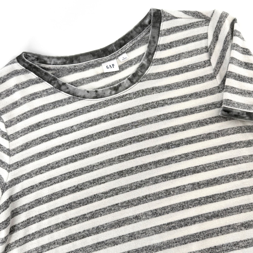 GAP Striped Top Women Large Grey White Velvet Trim Short Sleeve